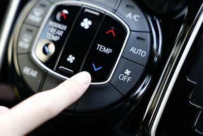 車　車内が暑い　対策